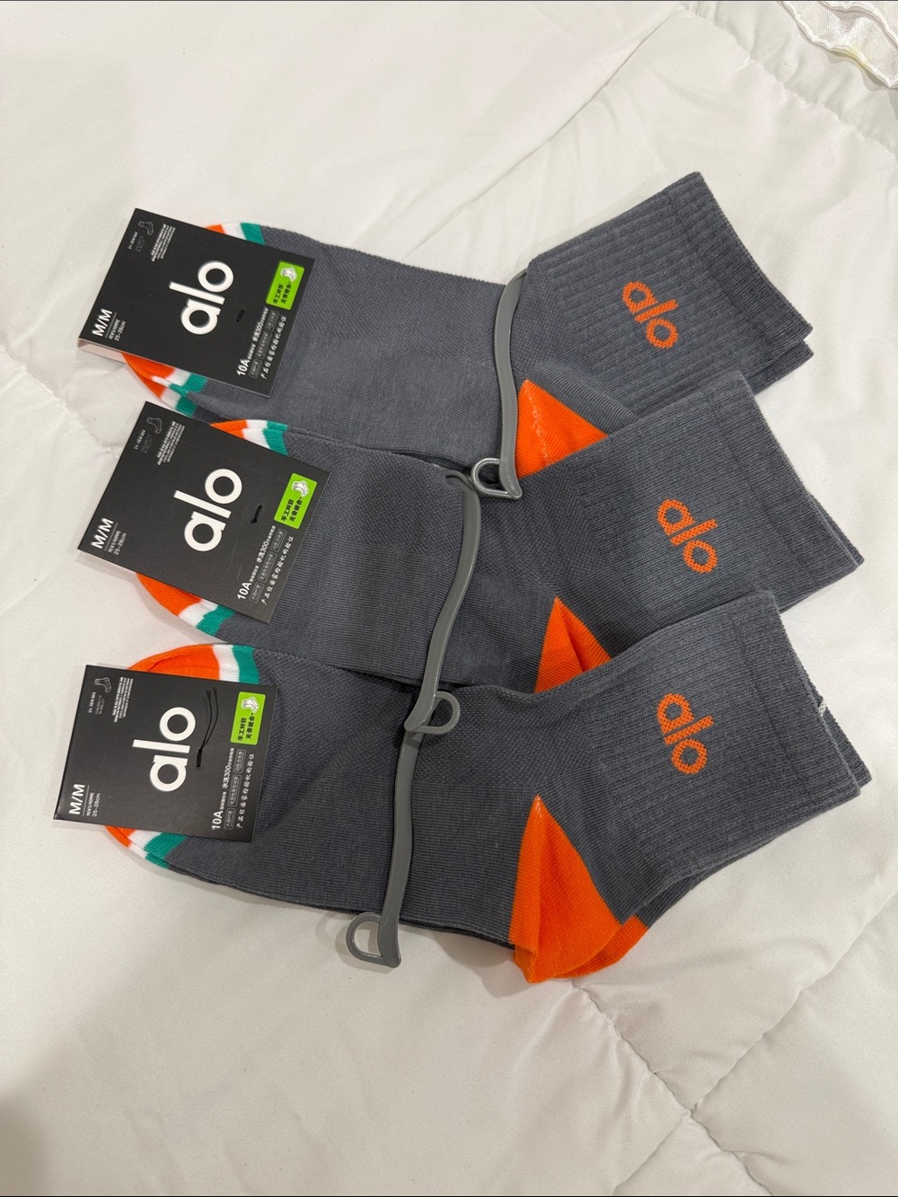 ALO Yoga Men's Gray and Orange Athletic Crew Socks - Pack of 3